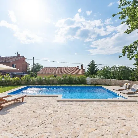 Villa Lavova