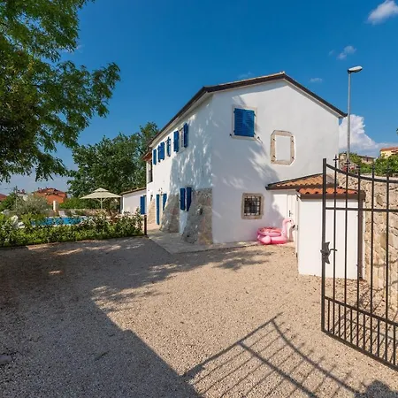 Villa Lavova *